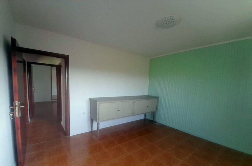 Villa-Petras-Sitia-Bedroom-Deco