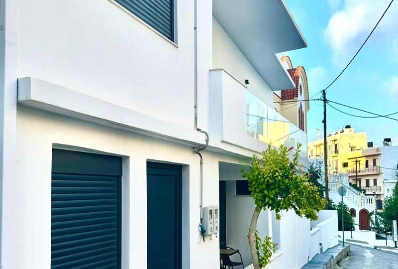 Detached-House-Garden-Overview