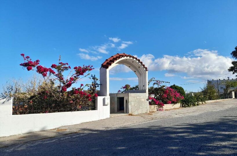 Roussa-Sea-View-Entrance