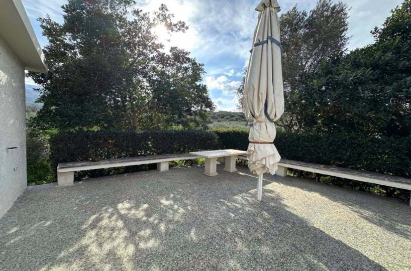 Cottage-Kato-Episkopi-Courtyard