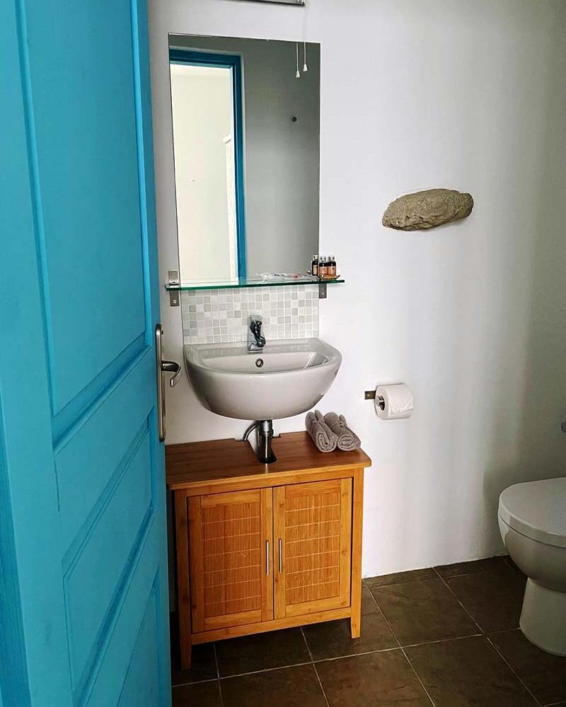 Delfini-Studio-Sink