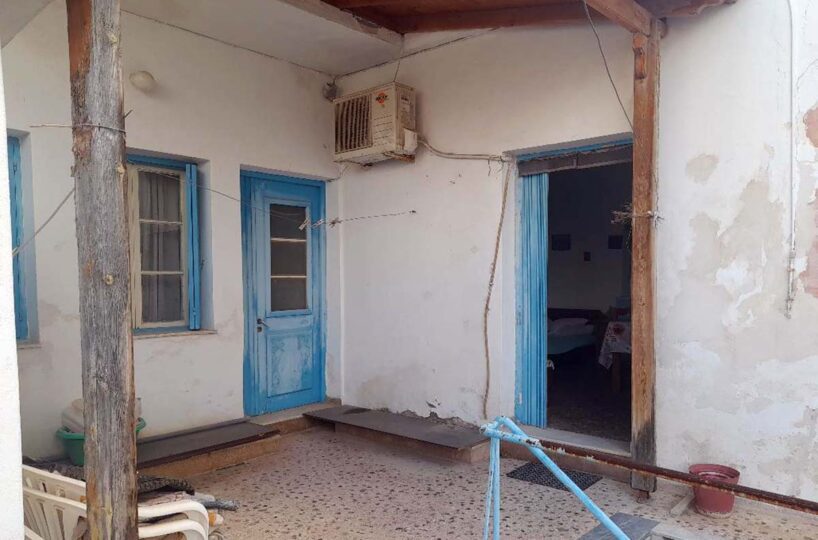 Monokatoikia-Sitia-Courtyard-1