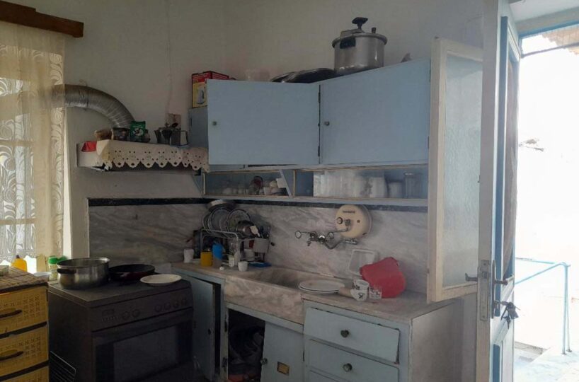 Monokatoikia-Sitia-Kitchen