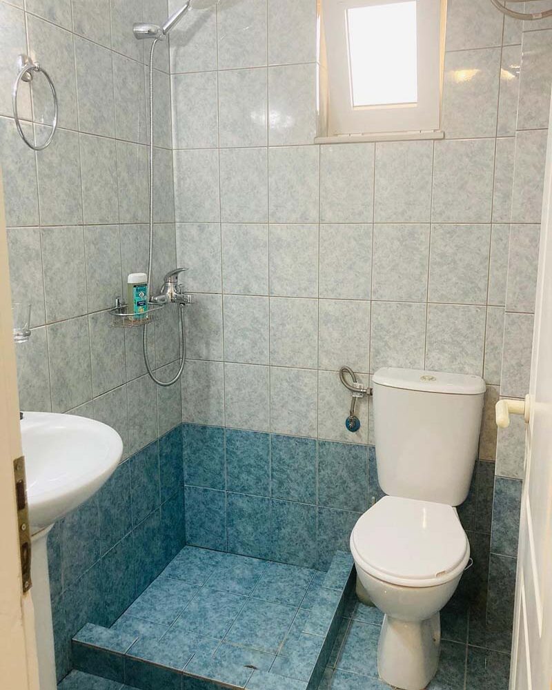 Semi-Basement-Sitia-Shower