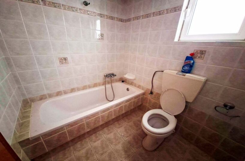 Agia-Fotia-Sea-View-Apartment-Bath-1