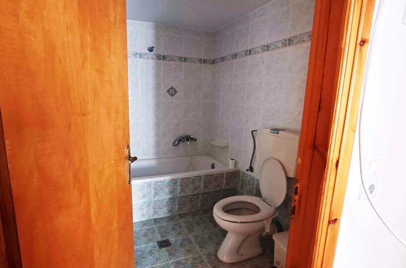 Agia-Fotia-Sea-View-Apartment-Bathroom