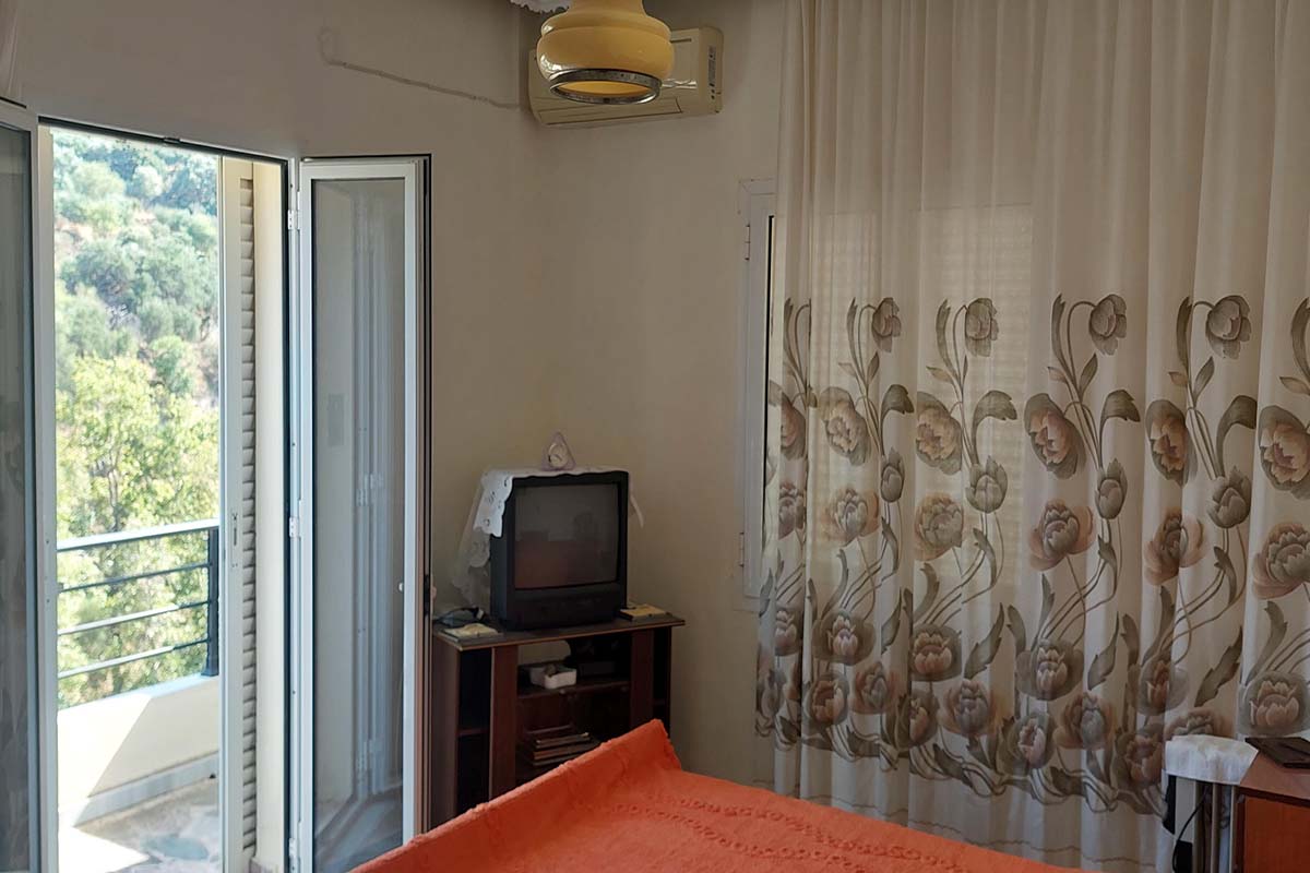 Agios-Georgios-Bedroom