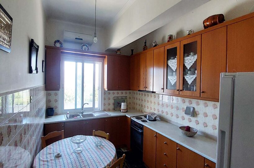 Agios-Georgios-Kitchen