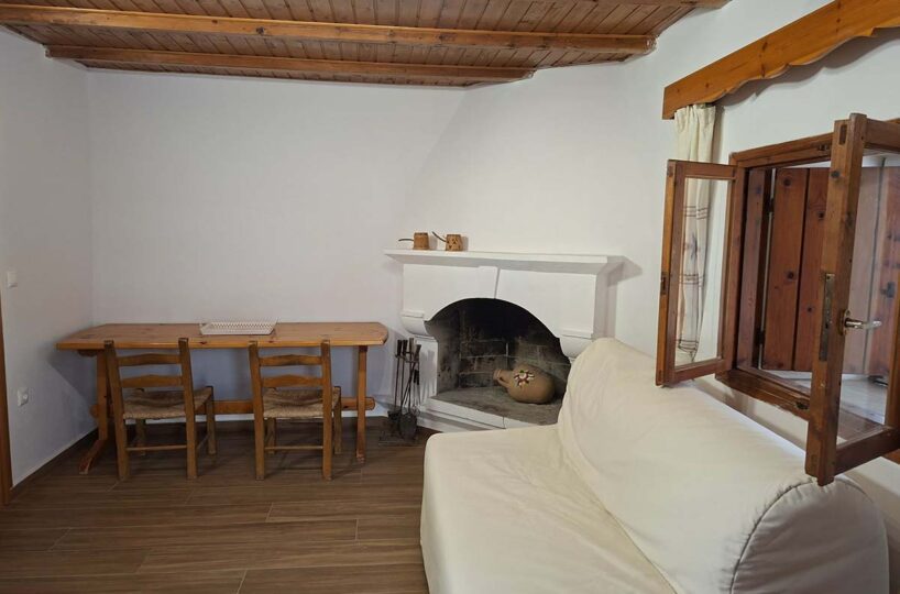 Detached-House-Sea-View-Fire-Place
