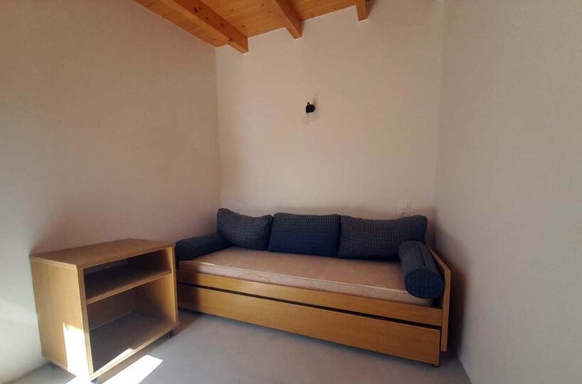 Farm-Cottage-Country-Side-Room
