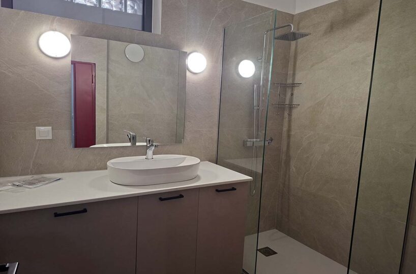 Lux-Sitia-Center-1st floor-Shower