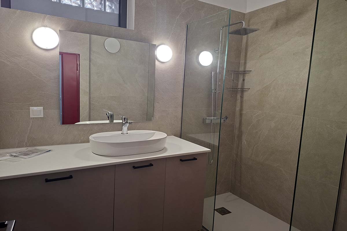 Lux-Sitia-Center-1st floor-Shower