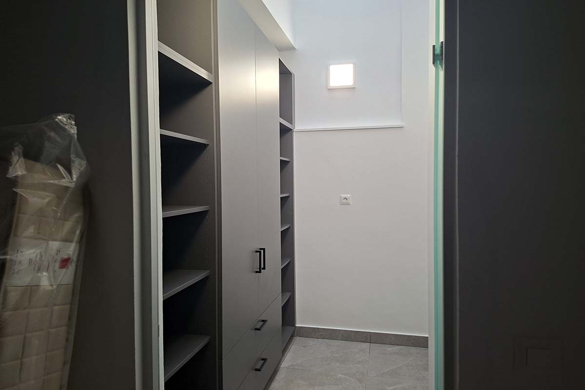 Lux-Sitia-Center-1st floor-Wardrobe