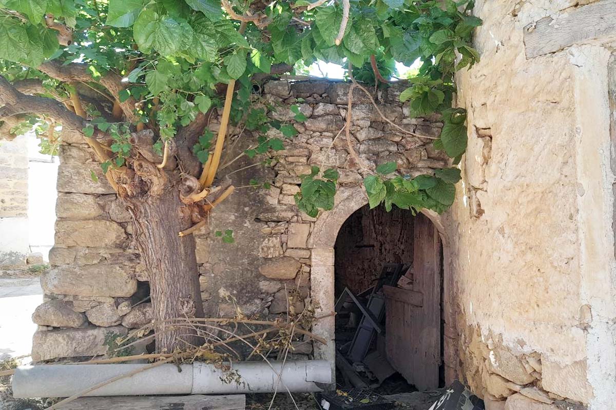 Three-Properties-Stone-5