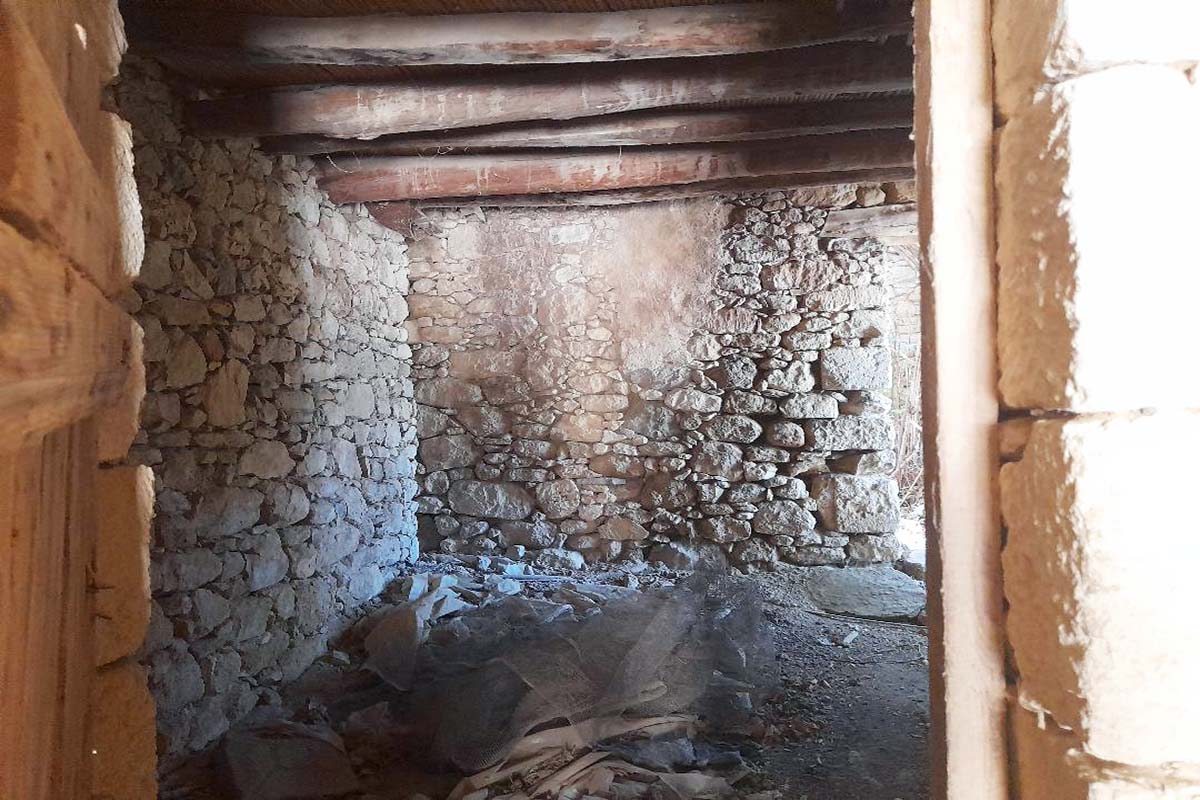 Three-Properties-Stone-Rooms