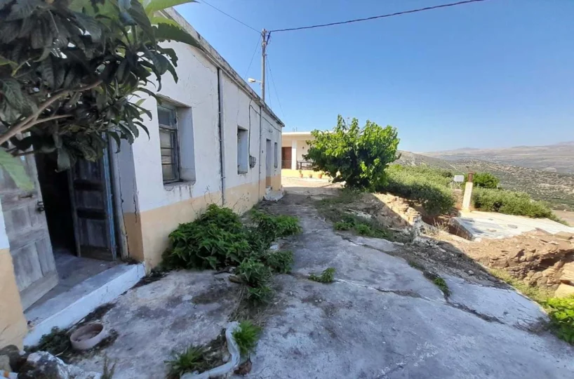 Sweet-Village-House-Side